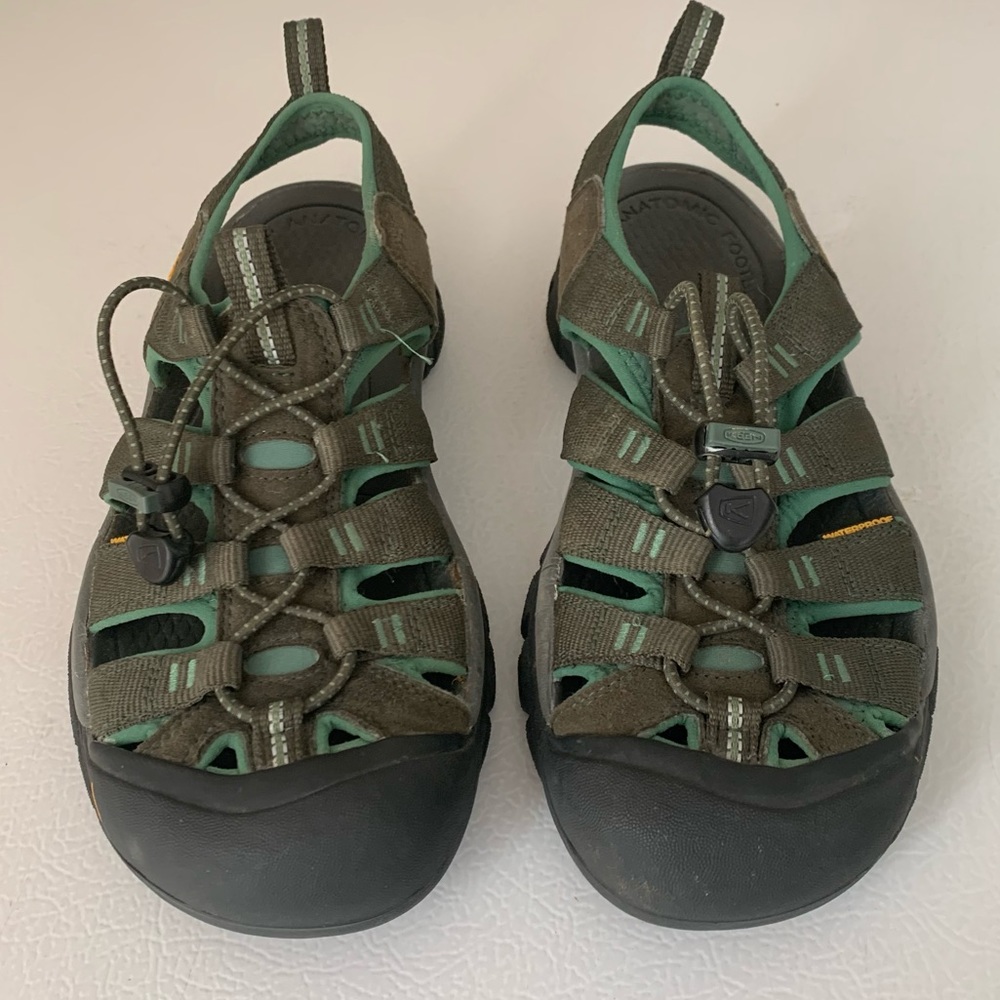 Keen Newport H2 SZ 7 Waterproof Blue/Green Water Hiking Walking Shoes